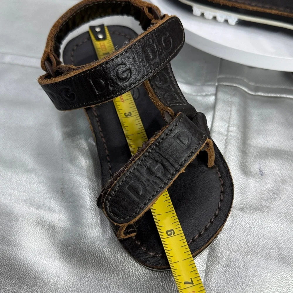 (S4) D&G Boys' Dark Brown Leather Sandals with Adjustable Straps, Size 25